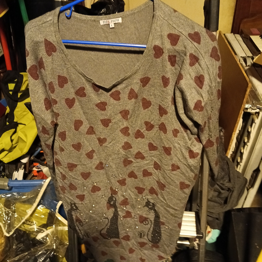 Chic Gray V-Neck Sweater with Heart Design